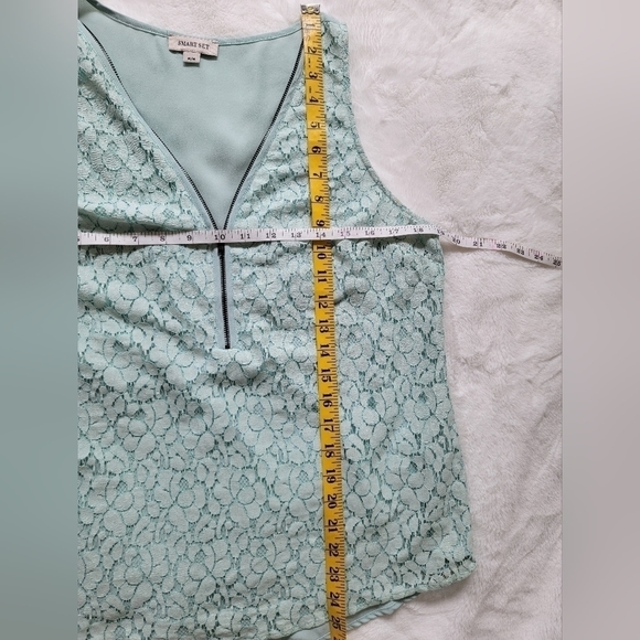Pastel Blue Sleeveless Lace Tunic Top - Picture 3 of 3